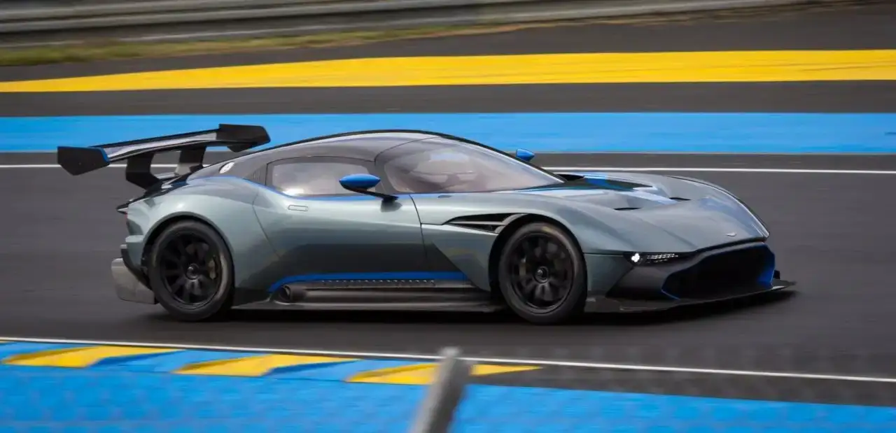 Aston Martin Vulcan